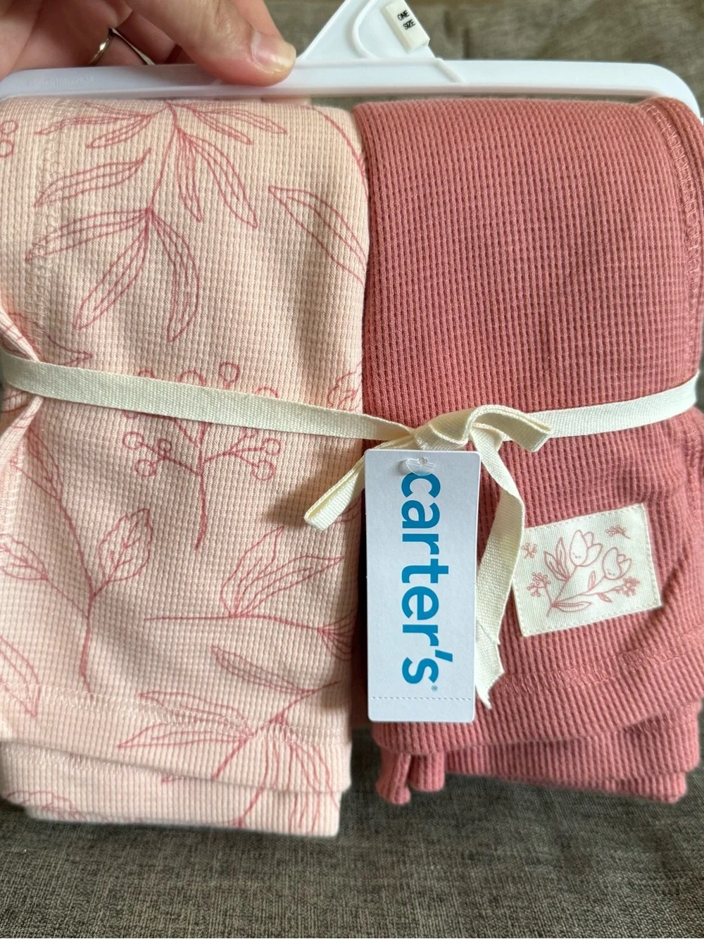 Carter's 2- pack swaddle blanket set